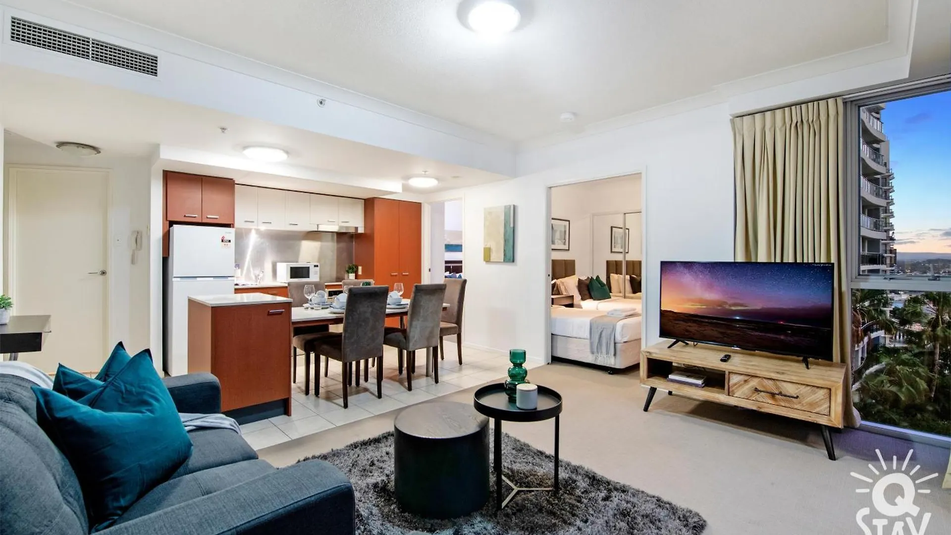 Kids Stay Free In Hinterland View 2 Bedroom 1 Bathroom Apartment At Chevron Renaissance- Q Stay Gold Coast