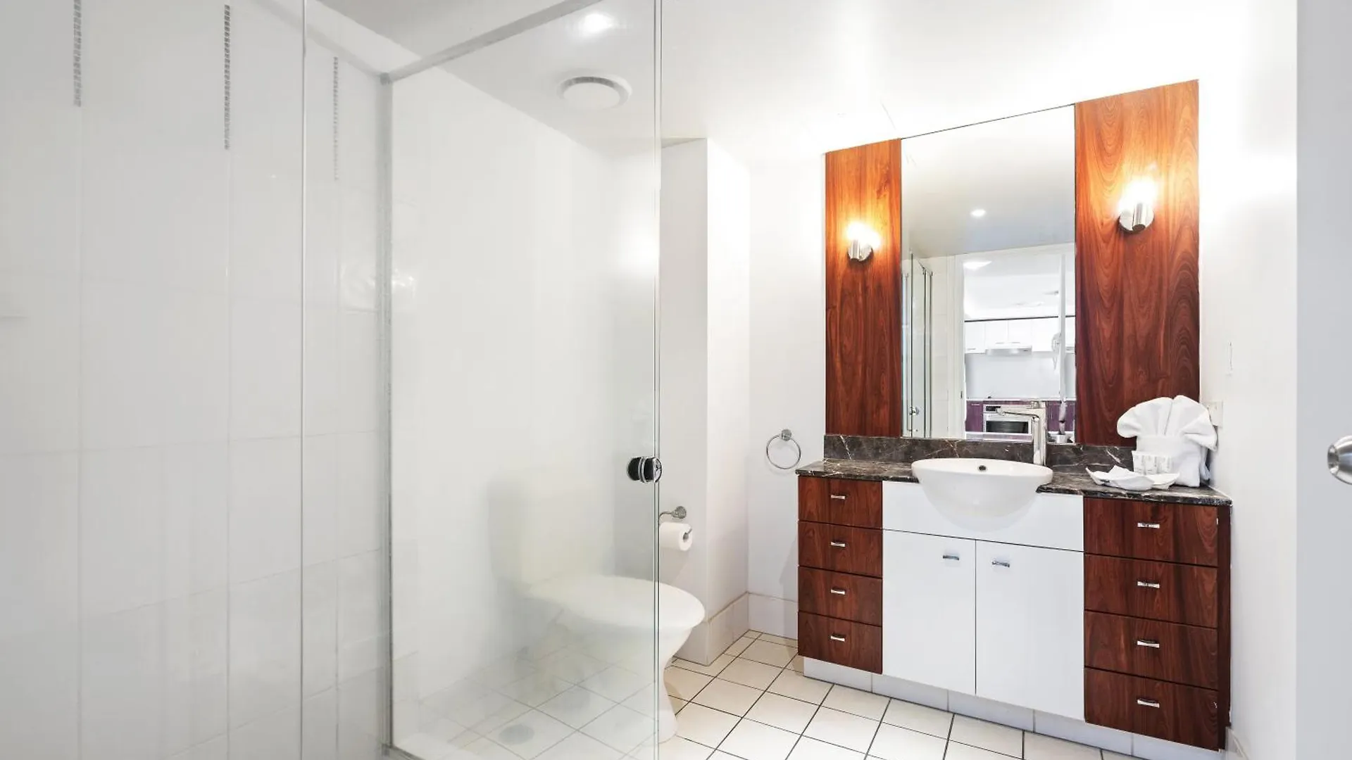 Kids Stay Free In Hinterland View 2 Bedroom 1 Bathroom Apartment At Chevron Renaissance- Q Stay Gold Coast Avustralya